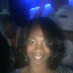 Meet your Posher, Sharonda